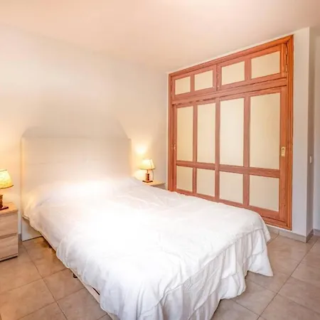 Mango 25 Bahia Del Duque Apartmán *