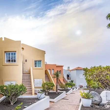 Mango 25 Bahia Del Duque Апартаменты *